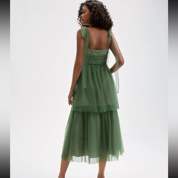 Knot Shoulder Ruffle Dress - Picture 2 of 2